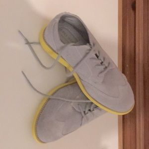 Cole haan children’s size 3 shoes